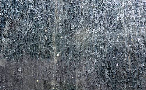 How to Remove Hard Water Stains From Windows image