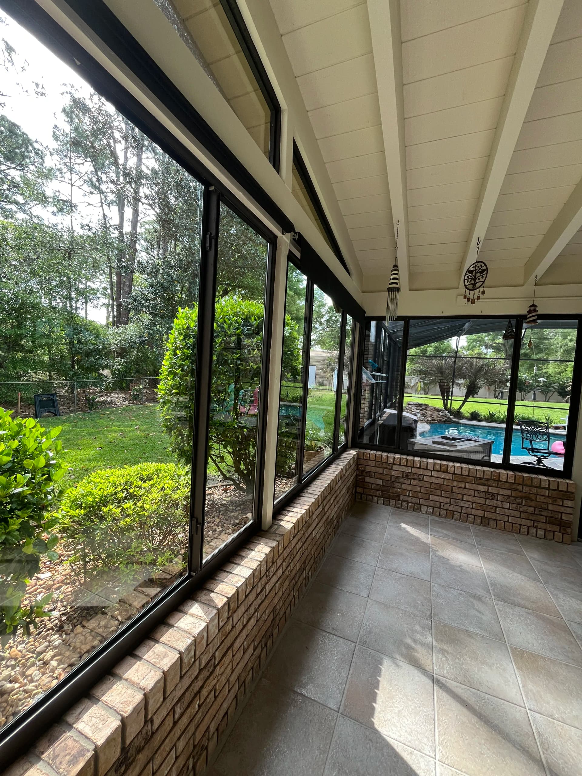 Best Time of Year to Have Your Windows Cleaned in Florida image