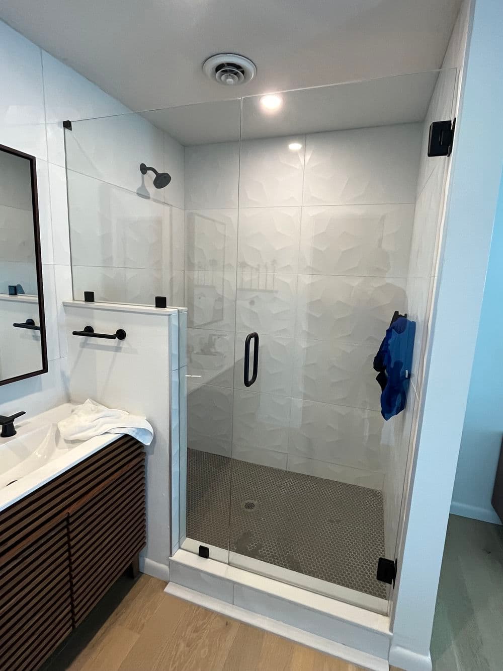 Project Monthly Glass Shower Maintenance Keeping Cocoa Beach Bathrooms Pristine image