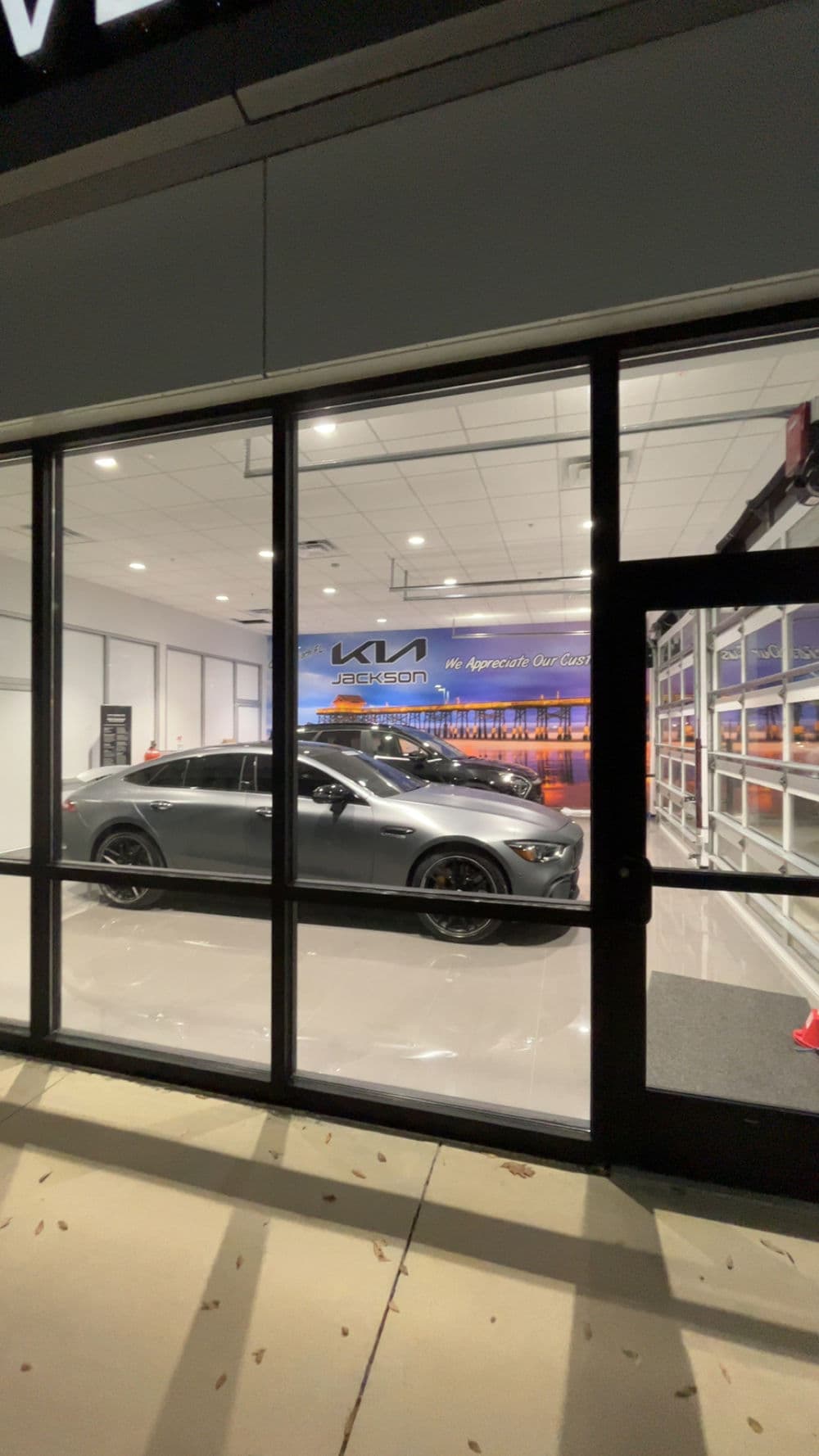 Gallery photos for Commercial Window Cleaning at Jackson Kia in Cocoa: Image #1