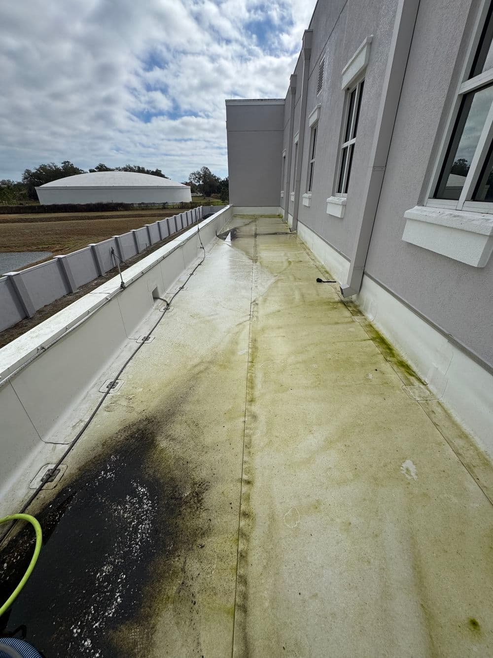 Gallery photos for TPO Roof Soft Wash and Window Cleaning at Rockledge Police HQ: Image #6