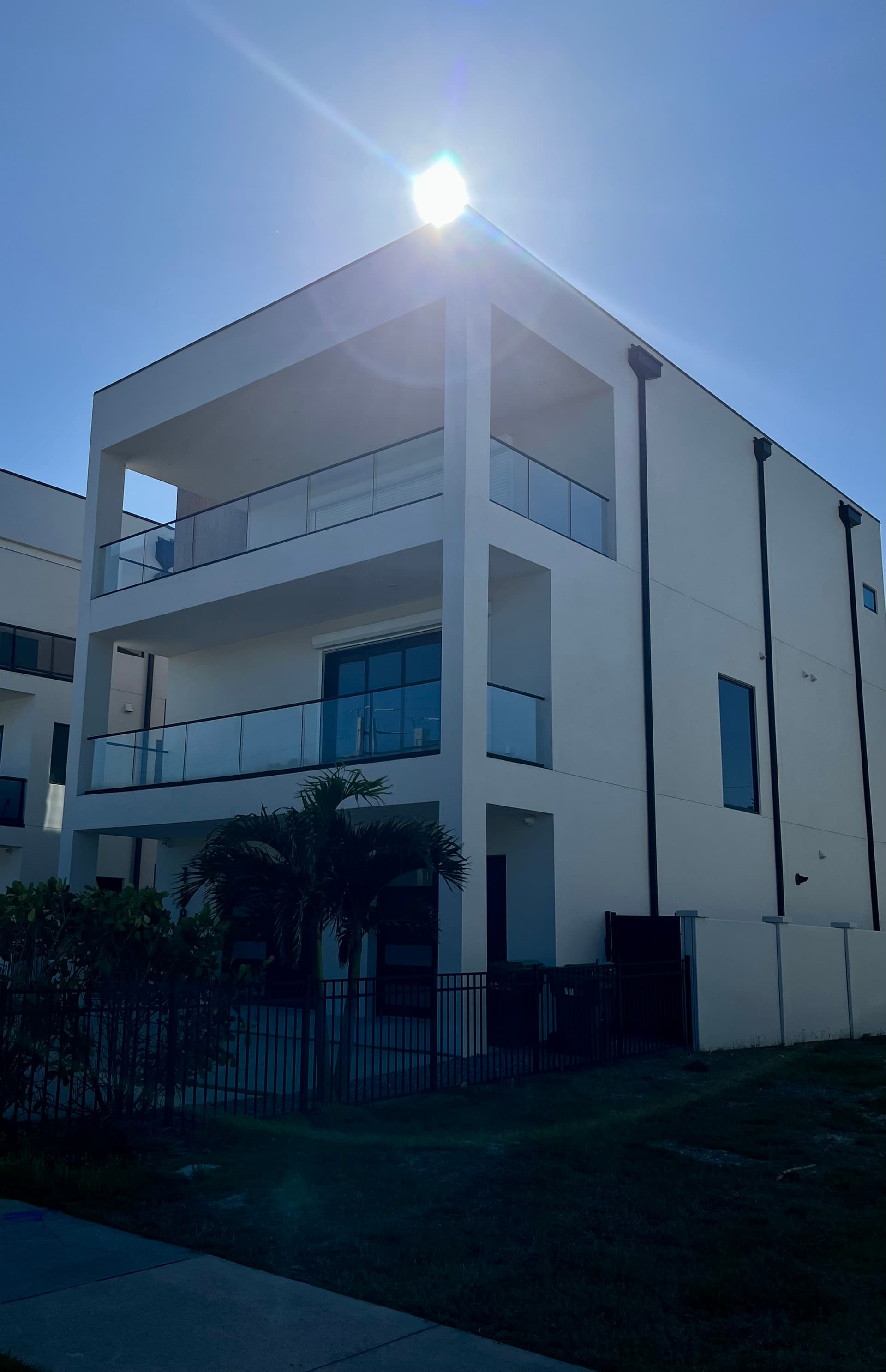 Gallery photos for Window Cleaning for a Cocoa Beach Home Getting Listed: Image #2