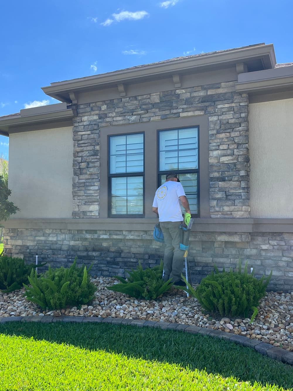 Gallery photos for Quarterly Window Cleaning That Keeps Viera Homes on Schedule: Image #1