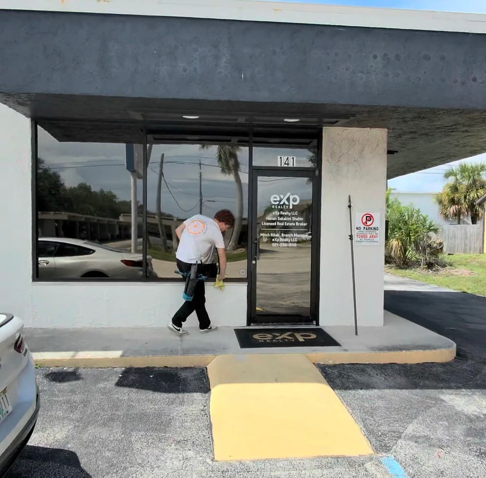 Bi-Weekly Window Cleaning for a Merritt Island Real Estate Office image
